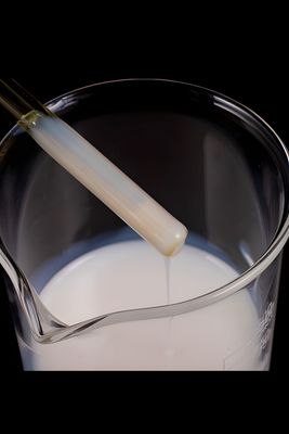 Packaging 50kg 200kg Styrene Acrylic Emulsion Polymer For Interior Exterior Wall Decoration Of Various Buildings